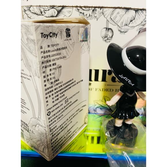 Laura The Charm of Faded Hues Blind Box Rippling Flirtations - Picture 4 of 4